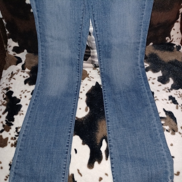 Levi's women  Jeans size 4, 27x32. CLASSIC BOOT CUT. - Picture 6 of 7